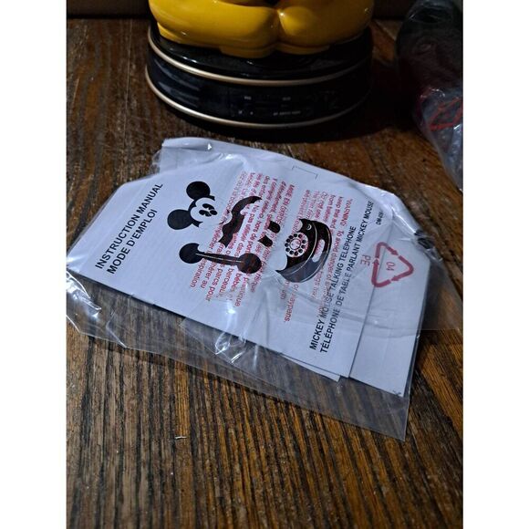 Vintage 2004 Disney 75th Anniversary Mickey Mouse Telephone 028395 - Picture 11 of 12